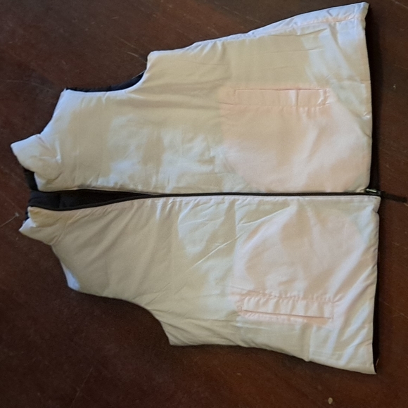 🌻3/$15 Merona reversible vest - Picture 2 of 6